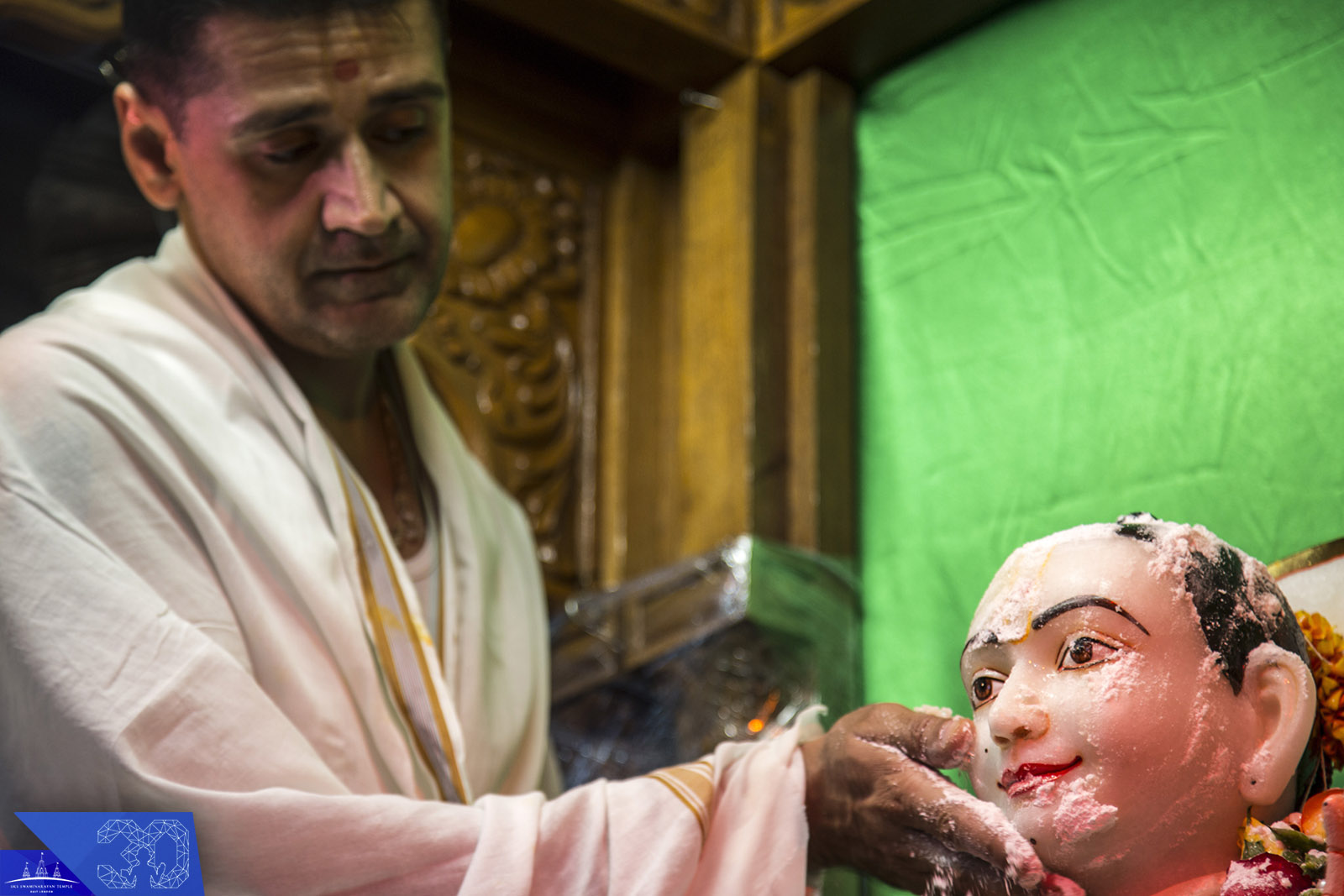 56 copy - ©1987-2017 SKS Swaminarayan Temple East London